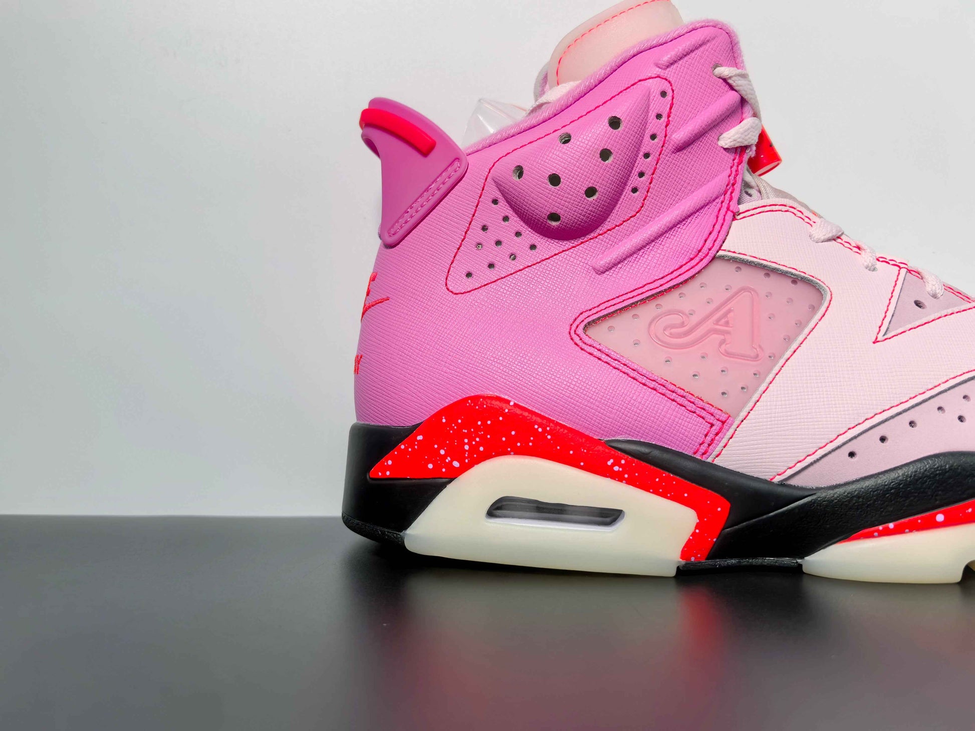 Air Jordan 6 Awake