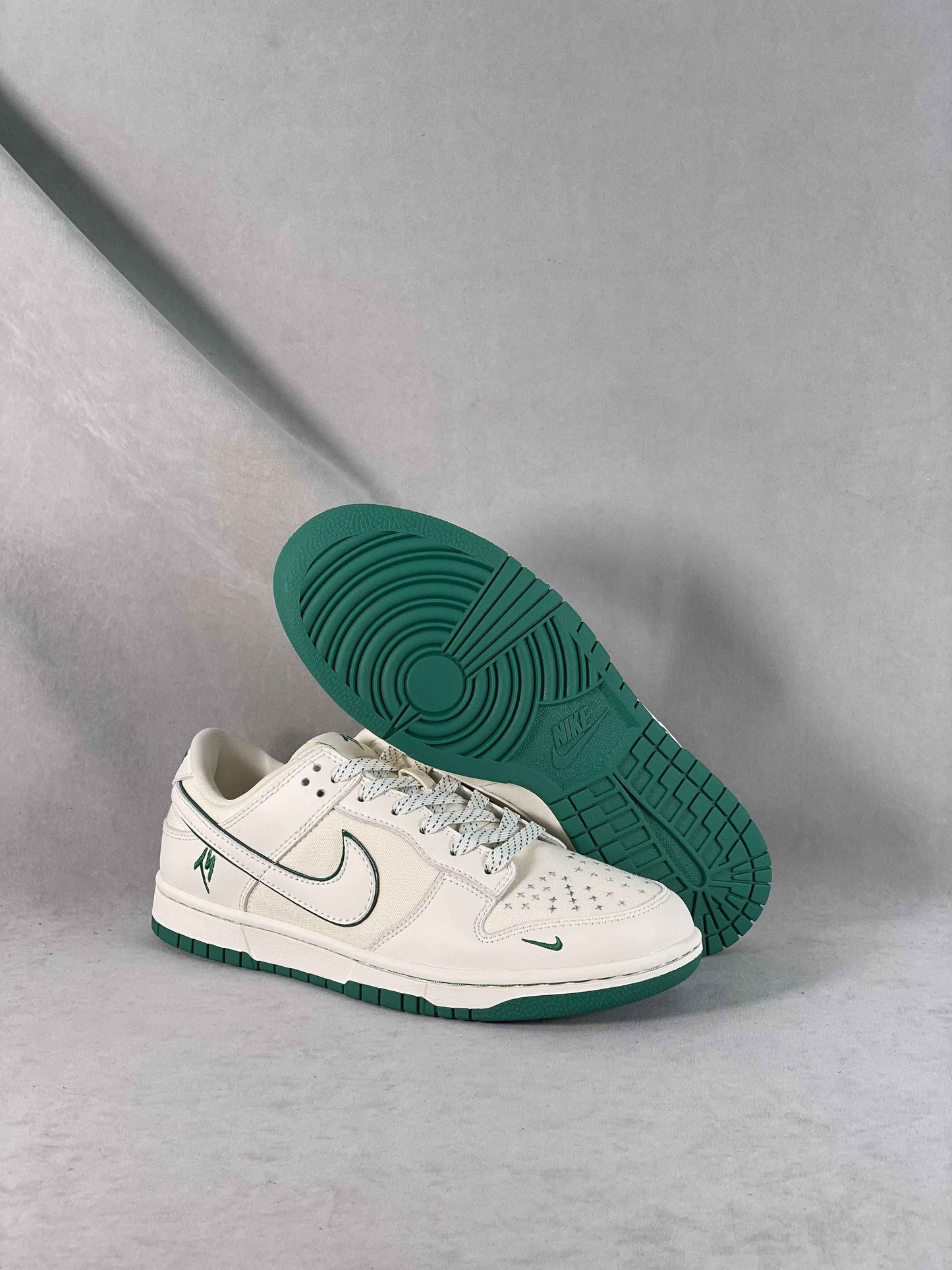 Custom Dunk SB Low x Travis Scott FC1688 109