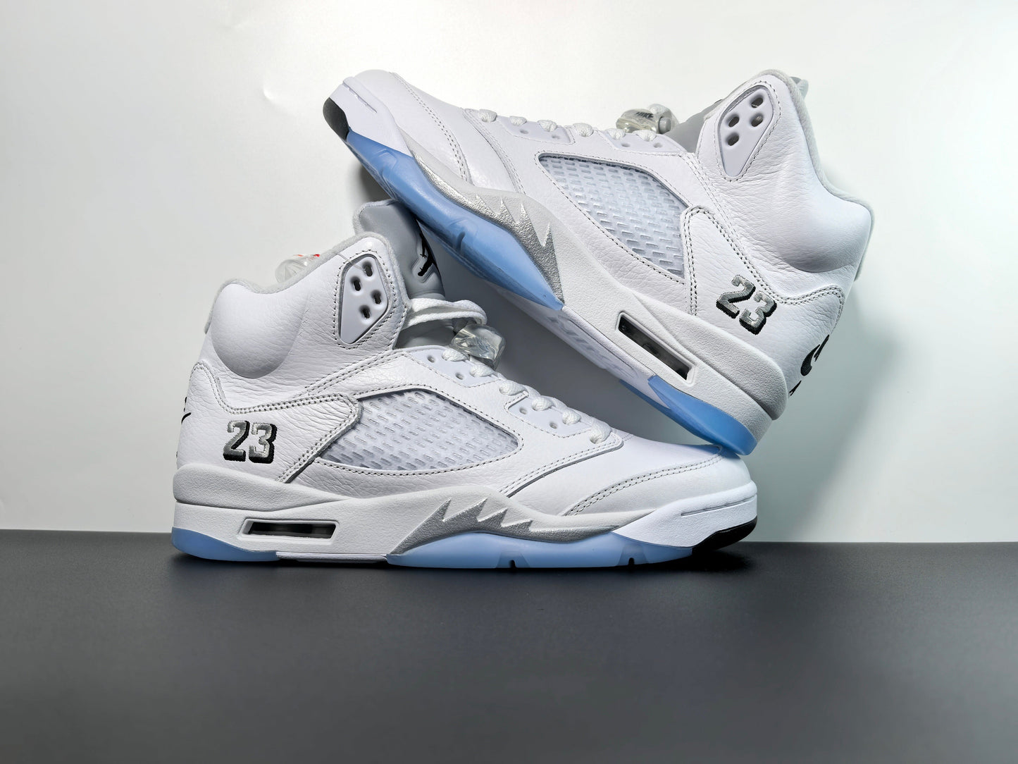 Air Jordan 5 OG White Metallic - Iconic Style Meets Comfort