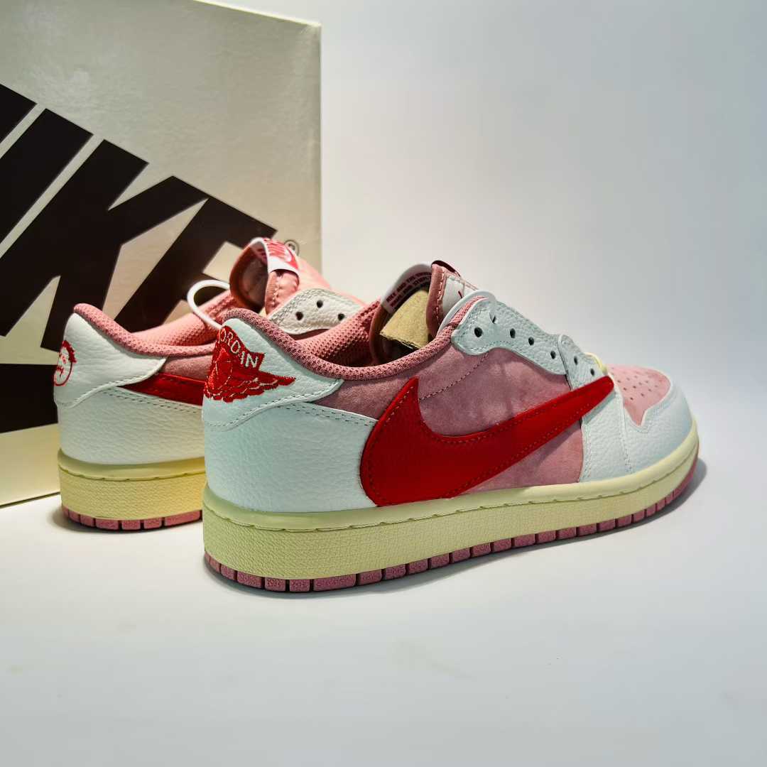 Travis Scott x Air Jordan 1 Low OG – A Collector's Dream