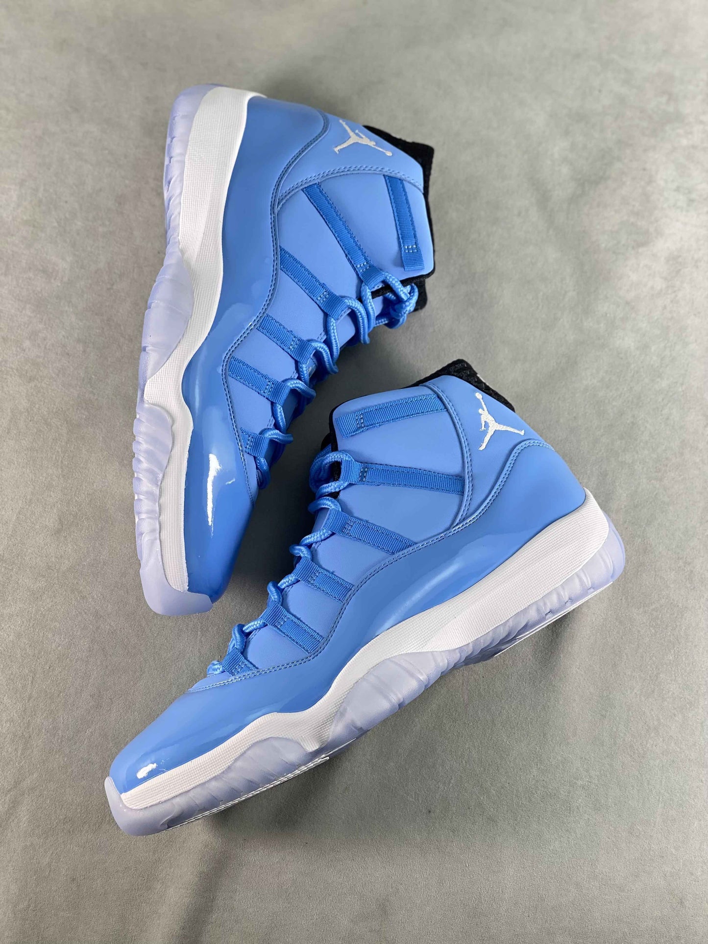 Custom Air Jordan “Ultimate Gift of Flight” Pack 717602-900