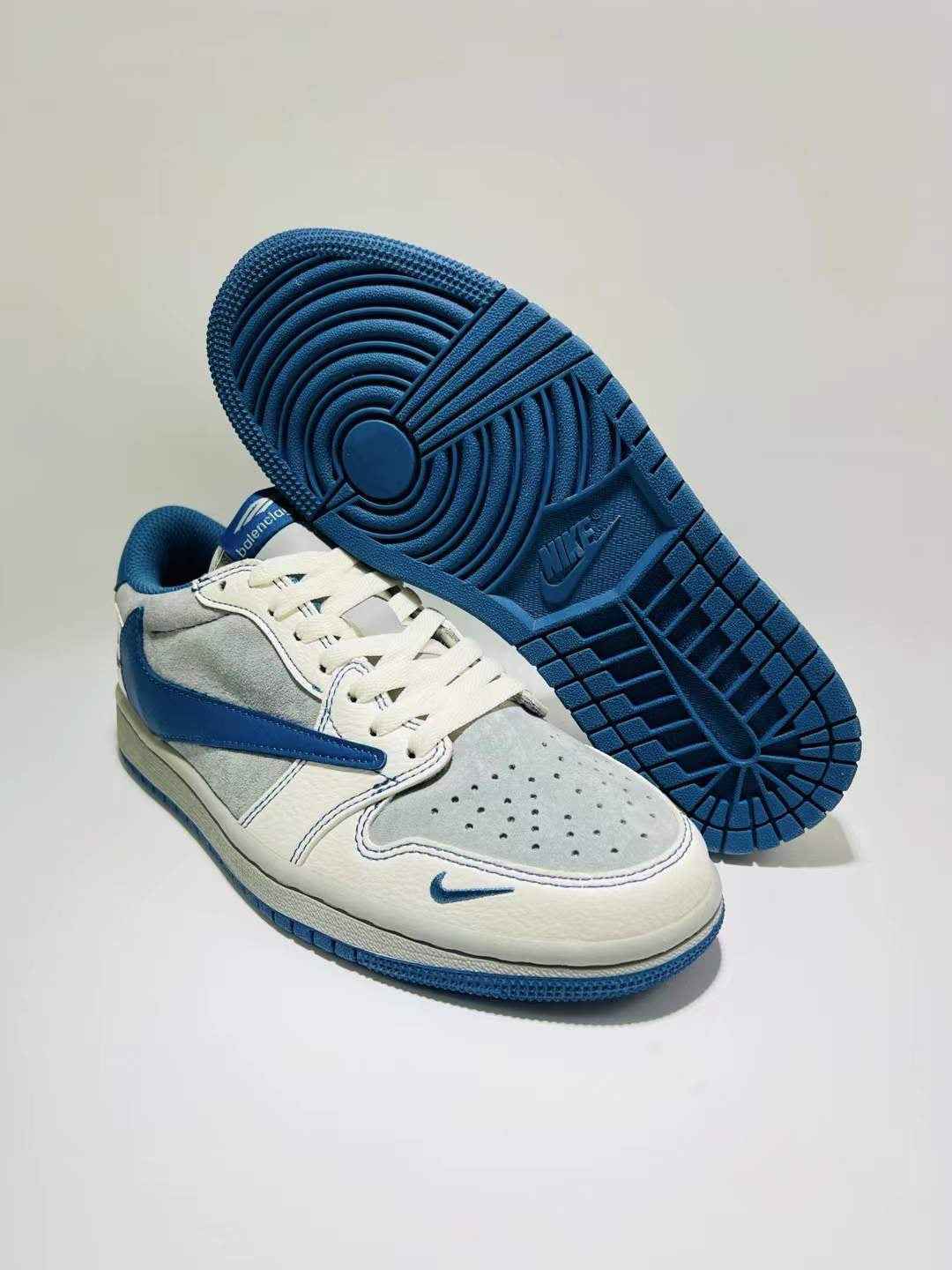 Designer Air Jordan Travis Scott Balenciaga XD1568 105 - Limited Edition Sneakers SneakerNational
