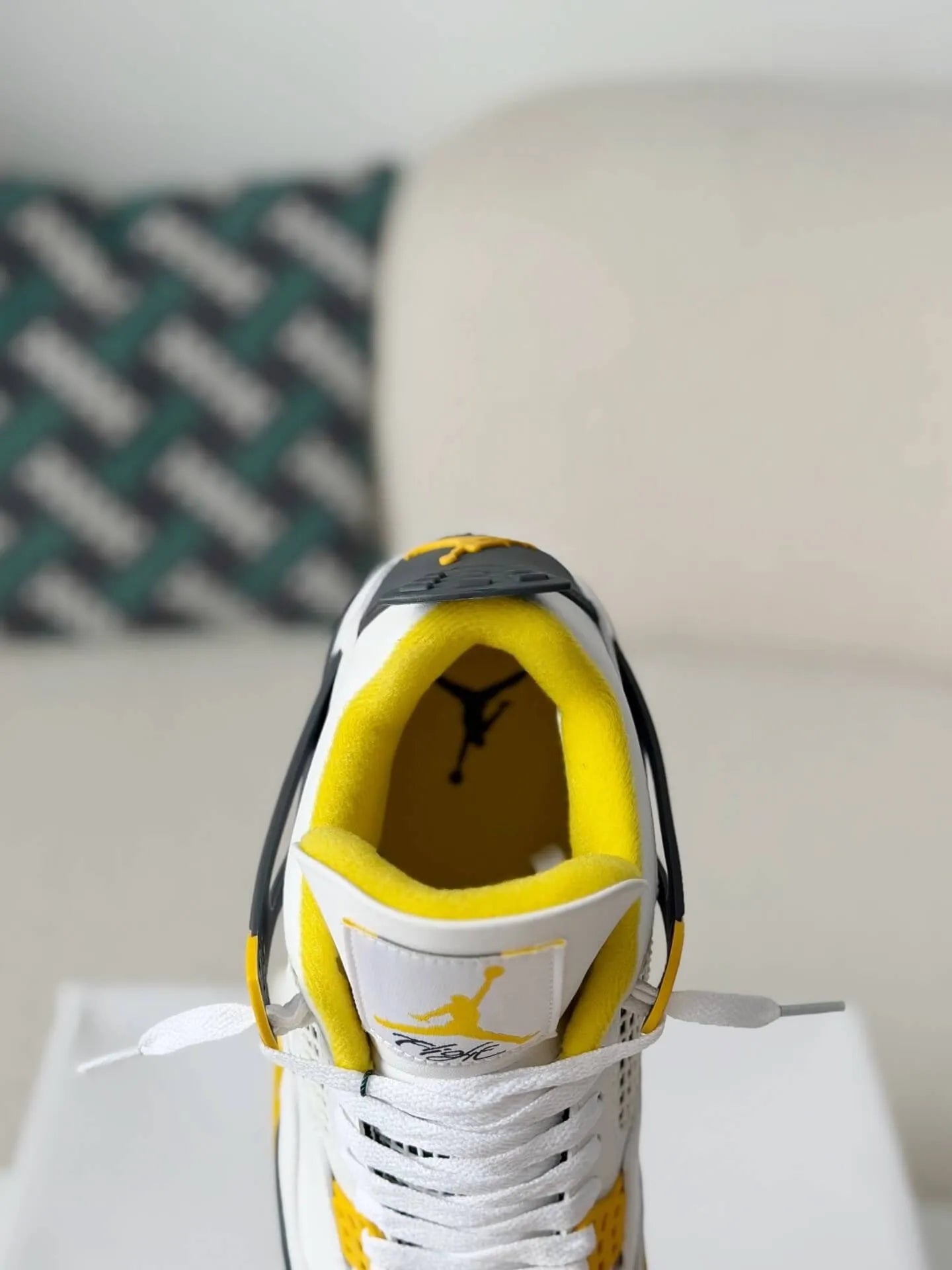 Air Jordan 4 Retro Sneakers - Vivid Sulfur Style