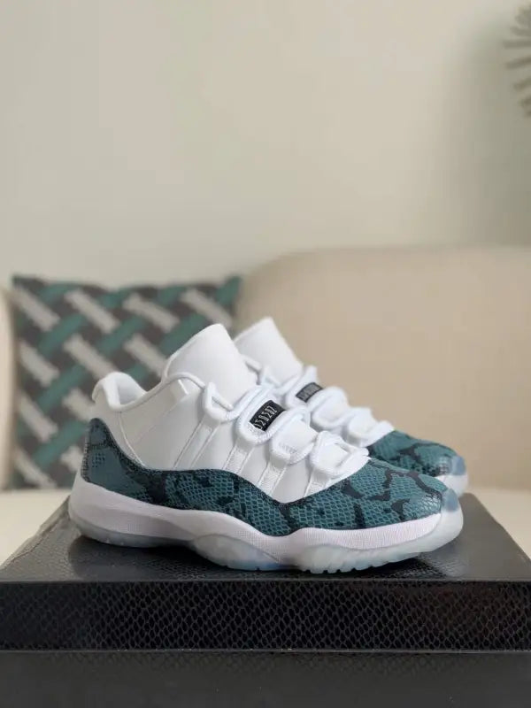 Air Jordan 11 Low Navy Snakeskin: Elevate Your Sneaker Game