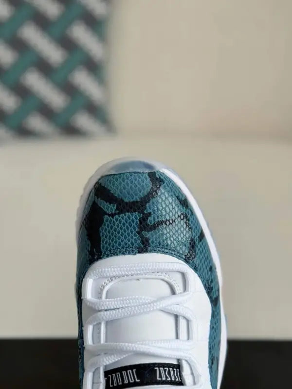 Air Jordan 11 Low Navy Snakeskin: Elevate Your Sneaker Game