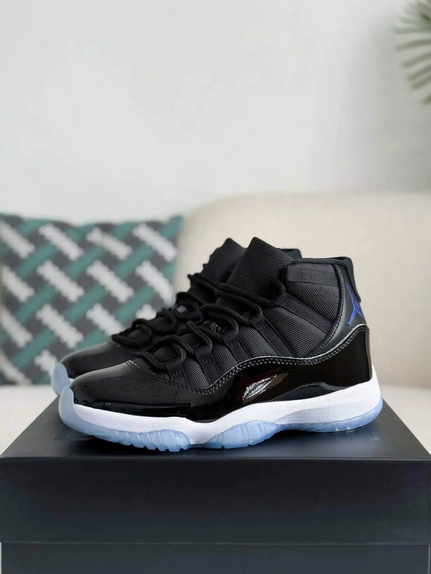 Air Jordan 11 - Space Jam Black: Timeless Style and Performance