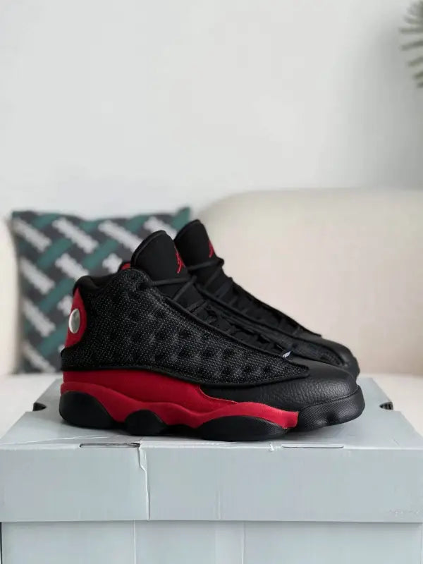 Air Jordan 13 Retro – Elevate Your Style with Bred