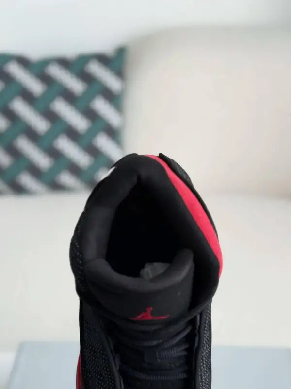 Air Jordan 13 Retro – Elevate Your Style with Bred