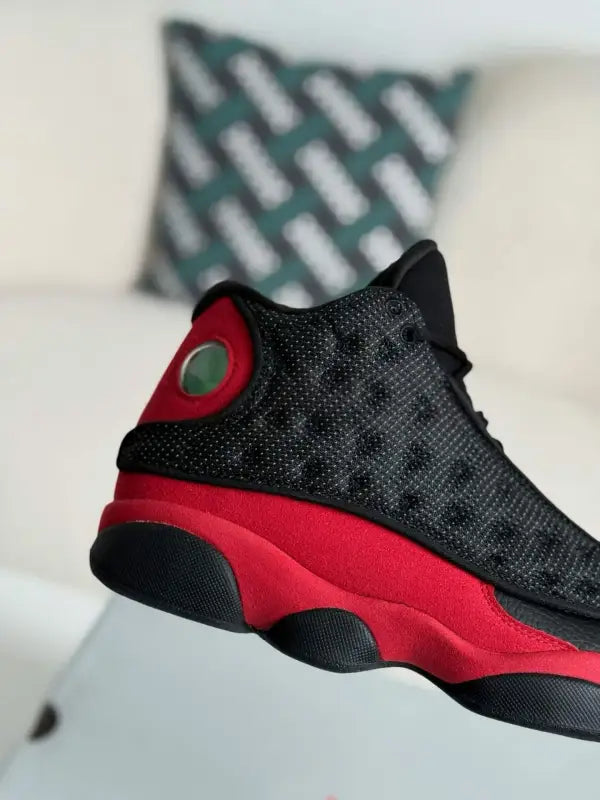 Air Jordan 13 Retro – Elevate Your Style with Bred