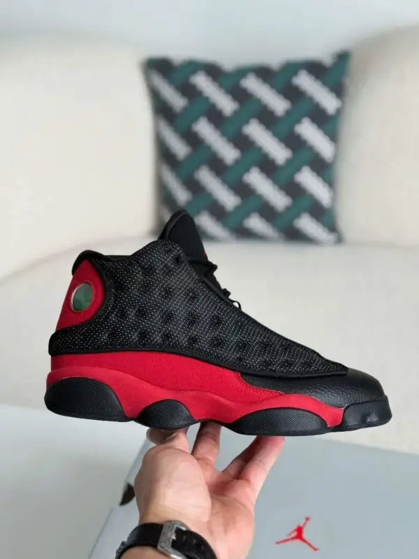 Air Jordan 13 Retro – Elevate Your Style with Bred