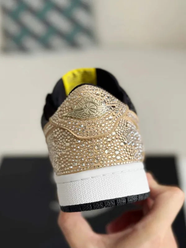 Air Jordan 1 Low - Gold Dust Black & Gold - Luxurious Style