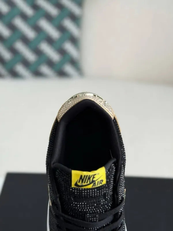 Air Jordan 1 Low - Gold Dust Black & Gold - Luxurious Style