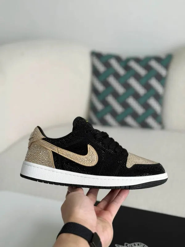 Air Jordan 1 Low - Gold Dust Black & Gold - Luxurious Style