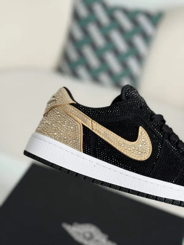 Air Jordan 1 Low - Gold Dust Black & Gold - Luxurious Style