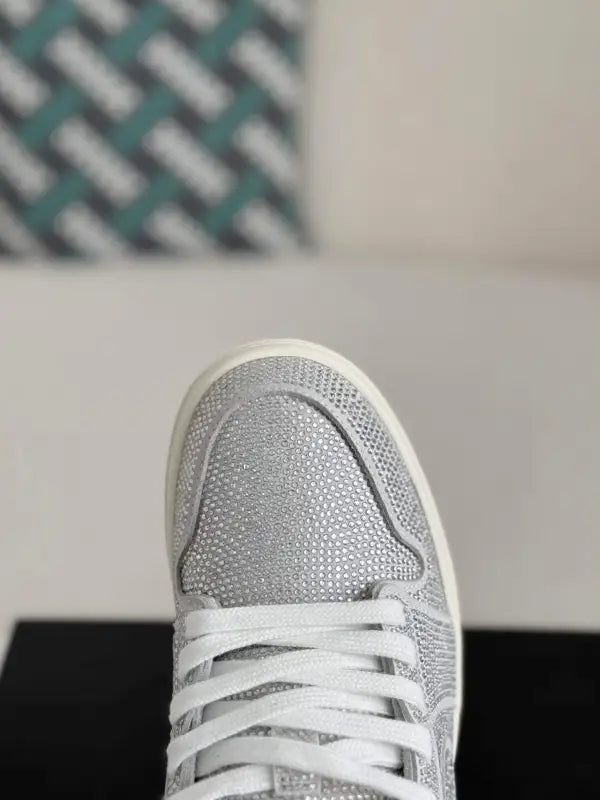 Air Jordan 1 Low – Platinum Sparkle Silver Sneakers