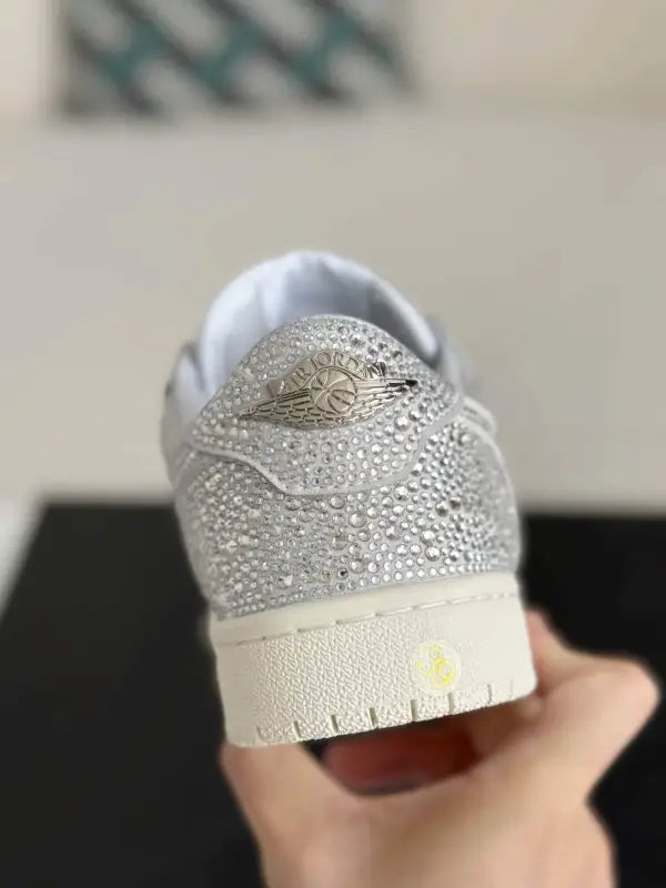 Air Jordan 1 Low – Platinum Sparkle Silver Sneakers