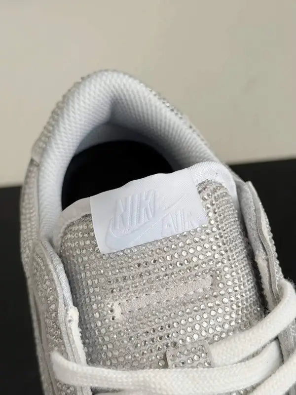 Air Jordan 1 Low – Platinum Sparkle Silver Sneakers