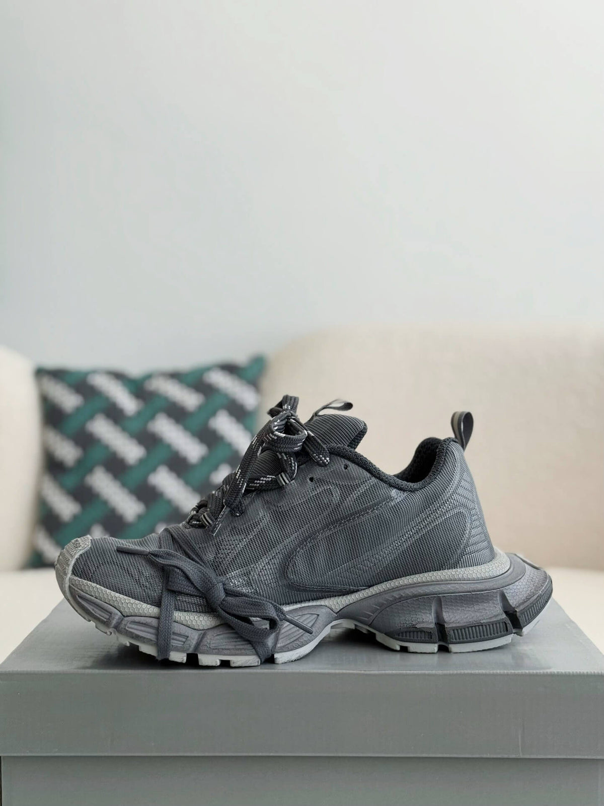 Balenciaga 3XL Sneaker – Anthracite / Dark Grey CUSTOM