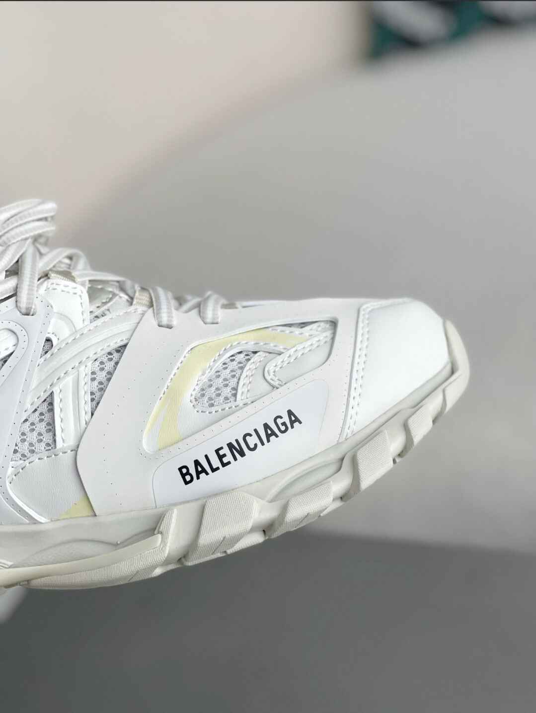 Balenciaga Track Sneaker LED – White / Light Grey