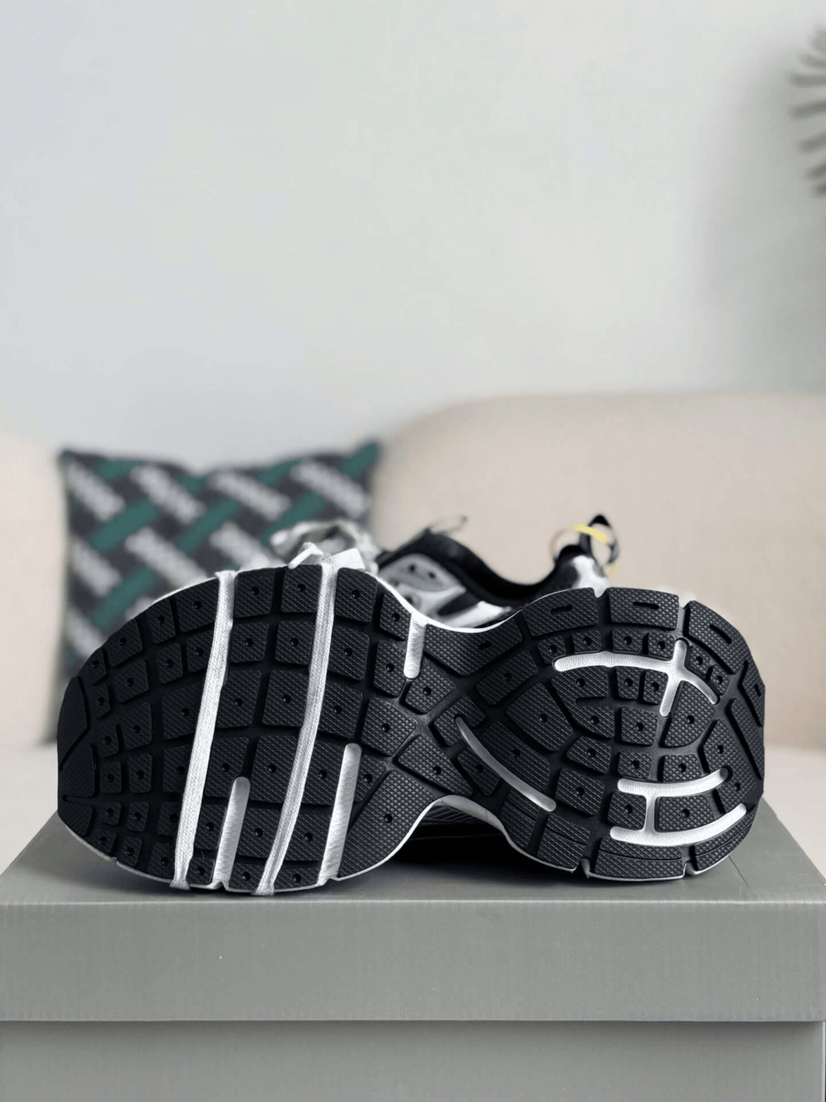 Balenciaga 3XL Sneaker – Silver, Black & White CUSTOM