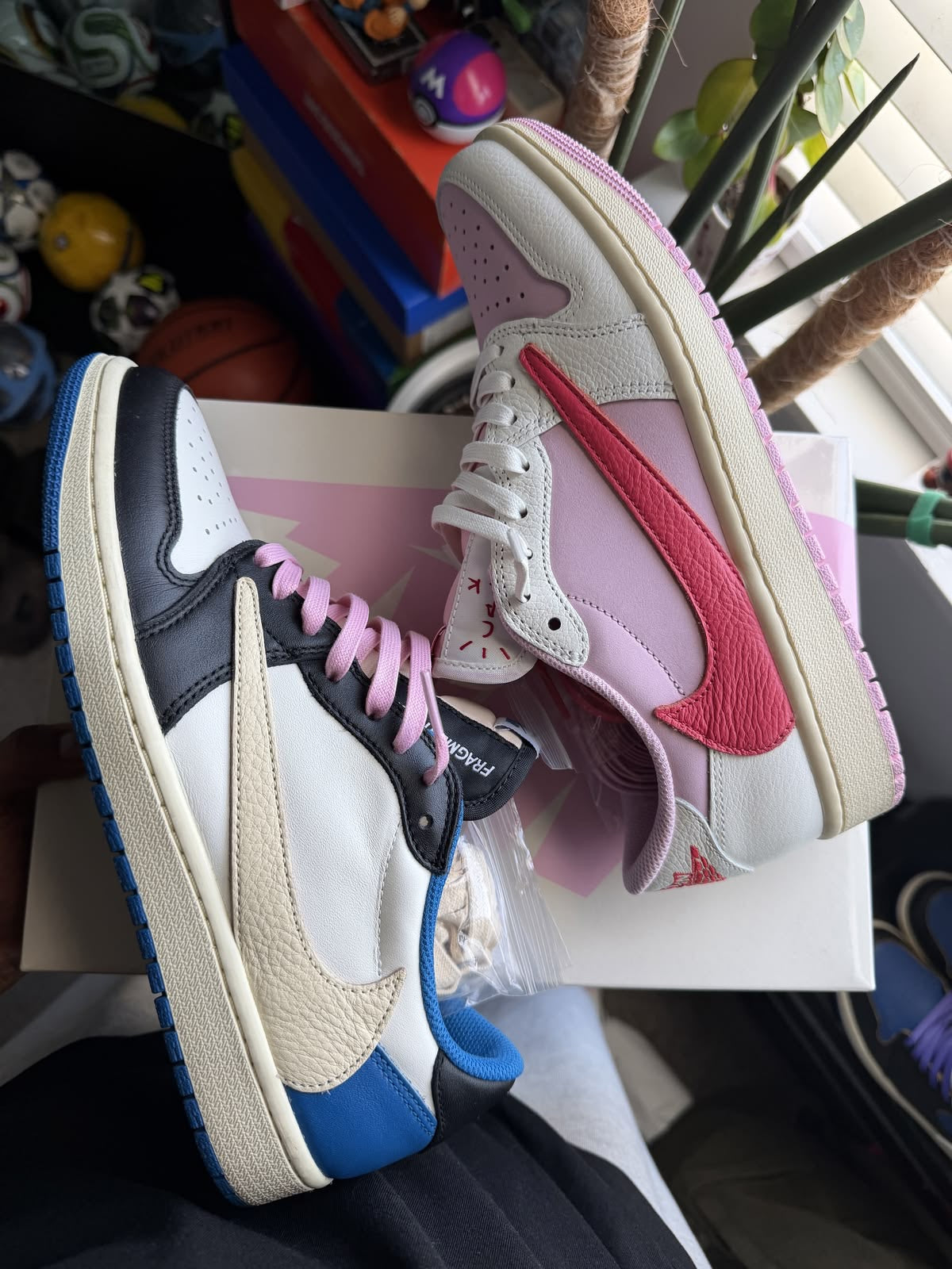 Travis Scott × AJ1 Low 'Shy Pink' - Elevate Your Style