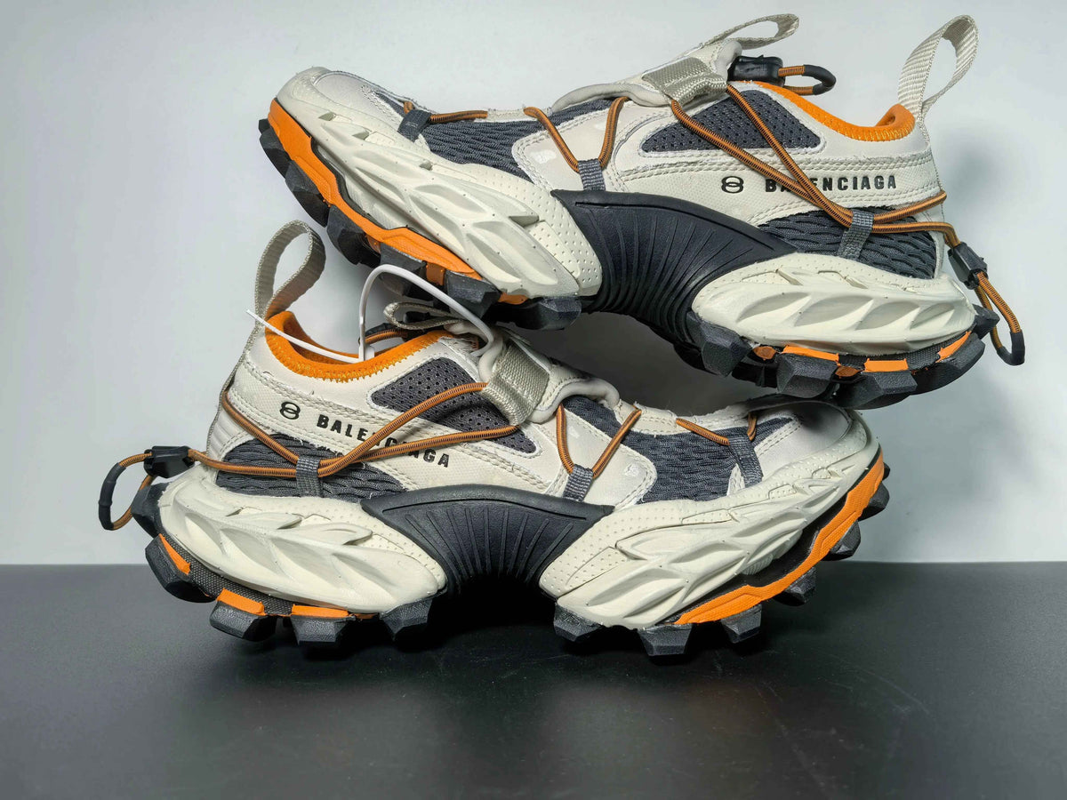 Custom BLNCG Hike 2070 SneakerNational