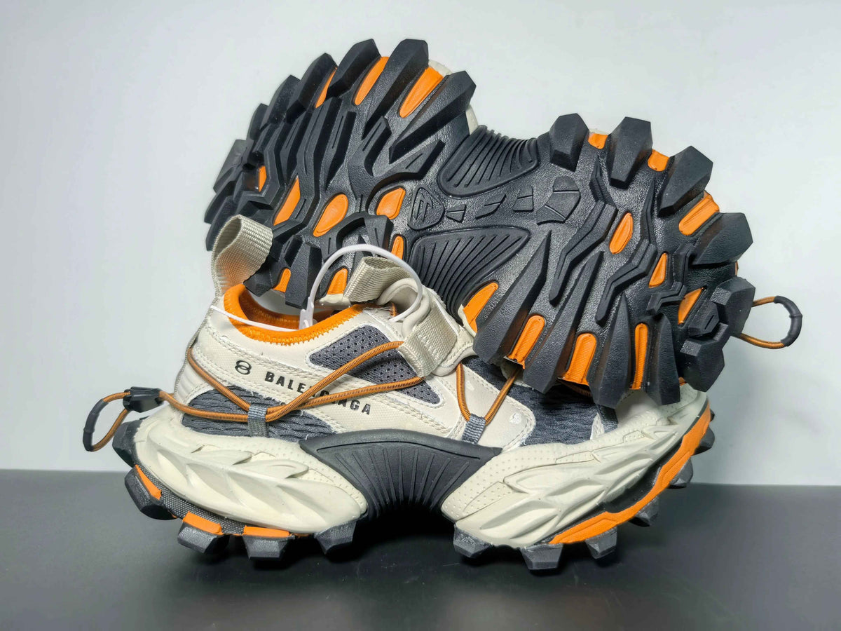 Custom BLNCG Hike 2070 SneakerNational