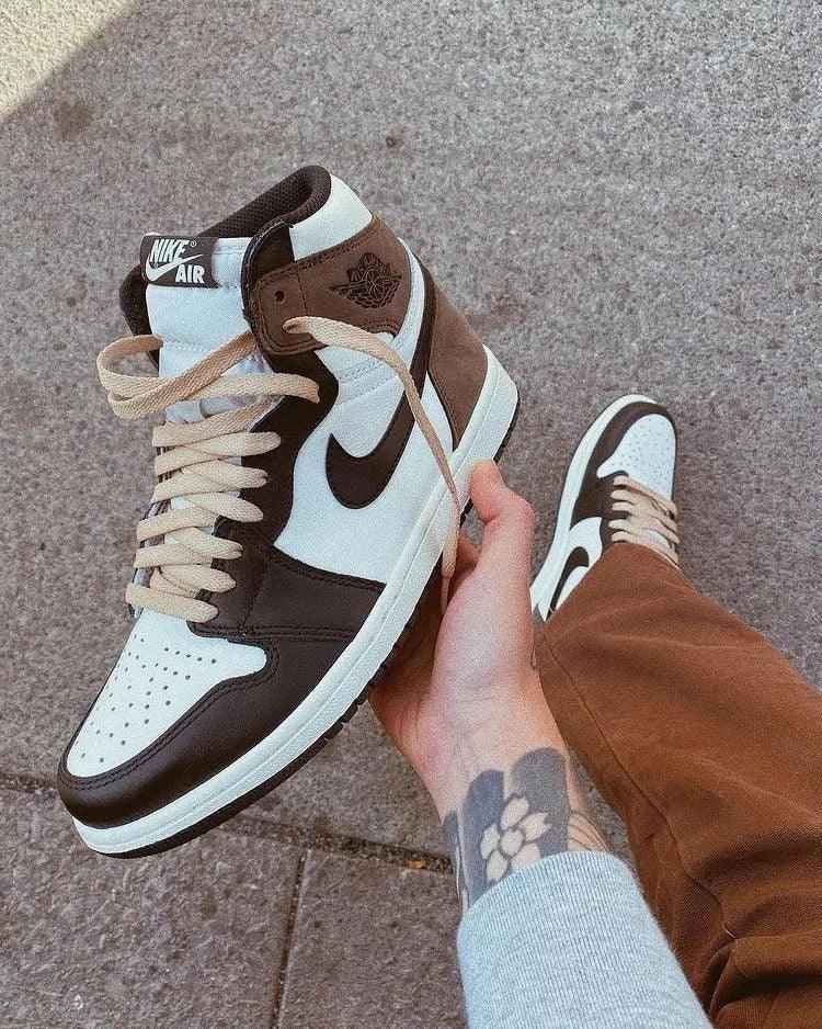 Custom Jordan 1 Retro High Dark Mocha - High Quality Sneakers