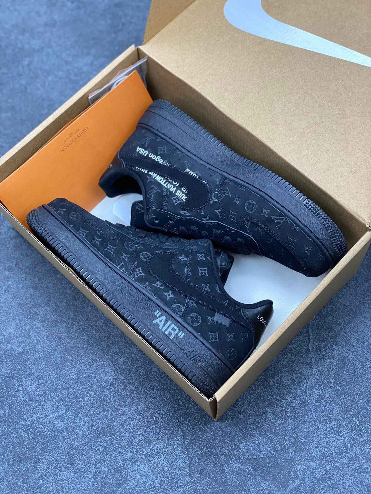 Custom Monogram x Air Force 1 Low 1A9VD7