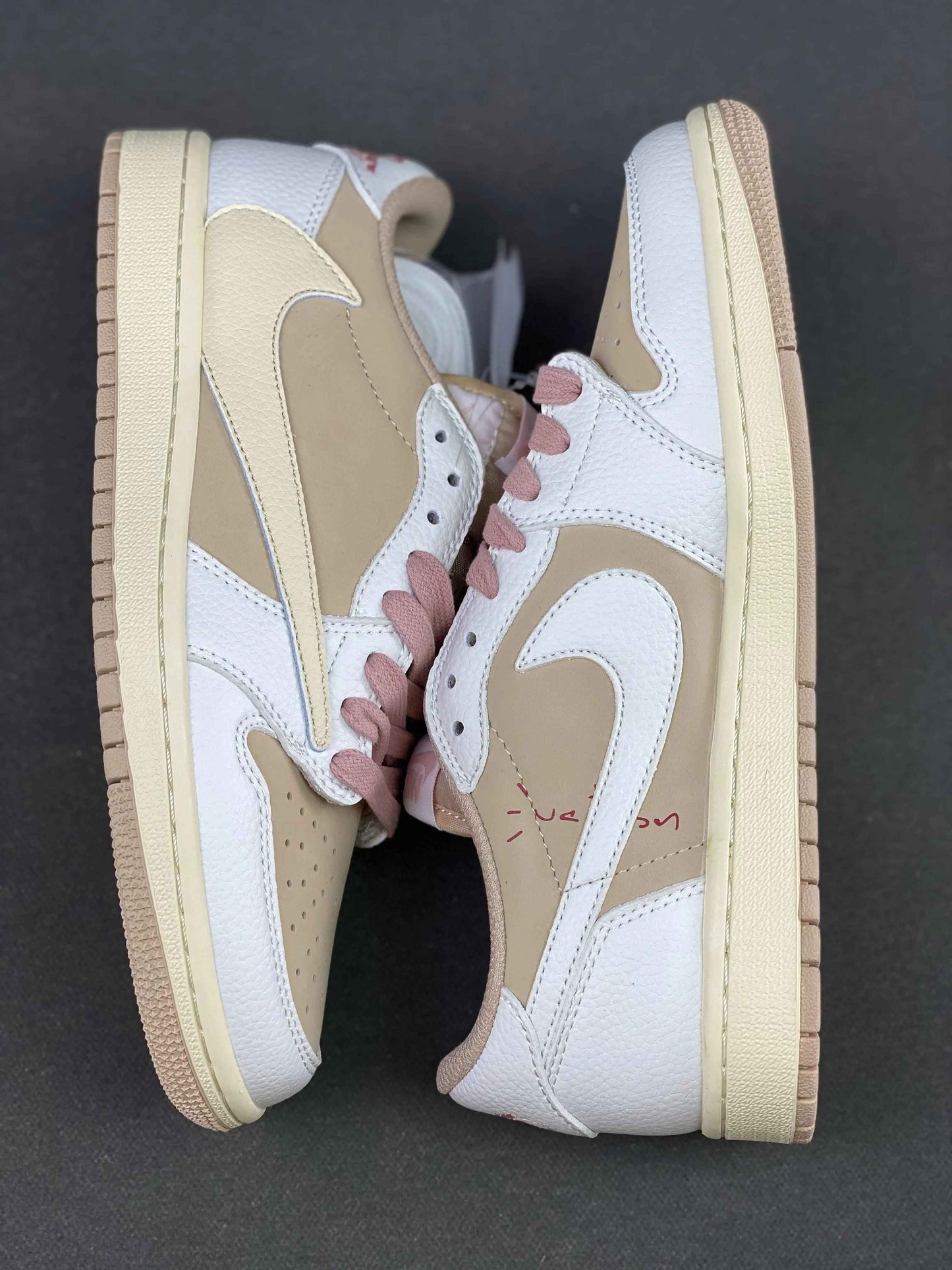 Custom Travis Scott x Air Jordan 1 DM7866-106