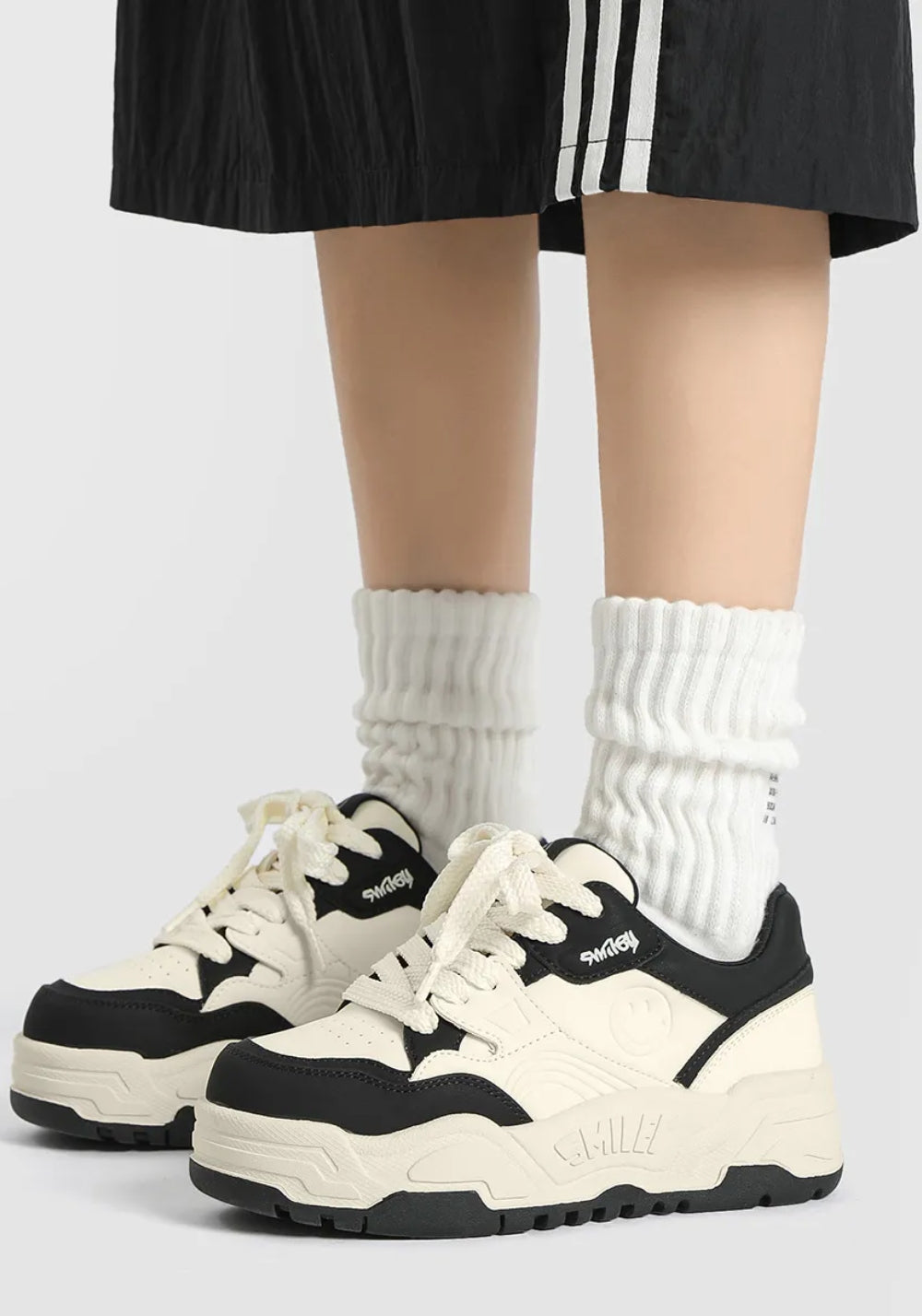 Black Retro Platform Skate Sneakers - Skipkicks