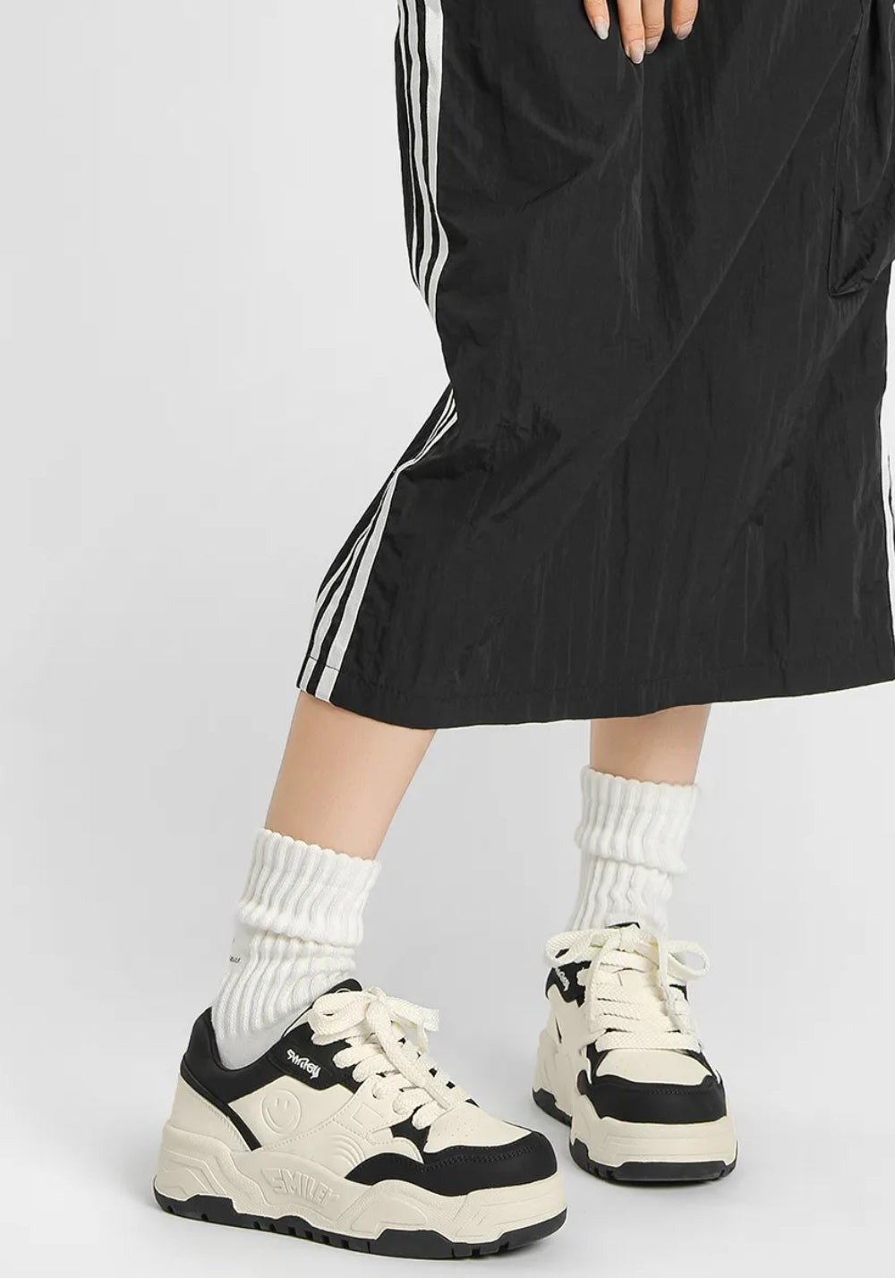 Black Retro Platform Skate Sneakers - Skipkicks