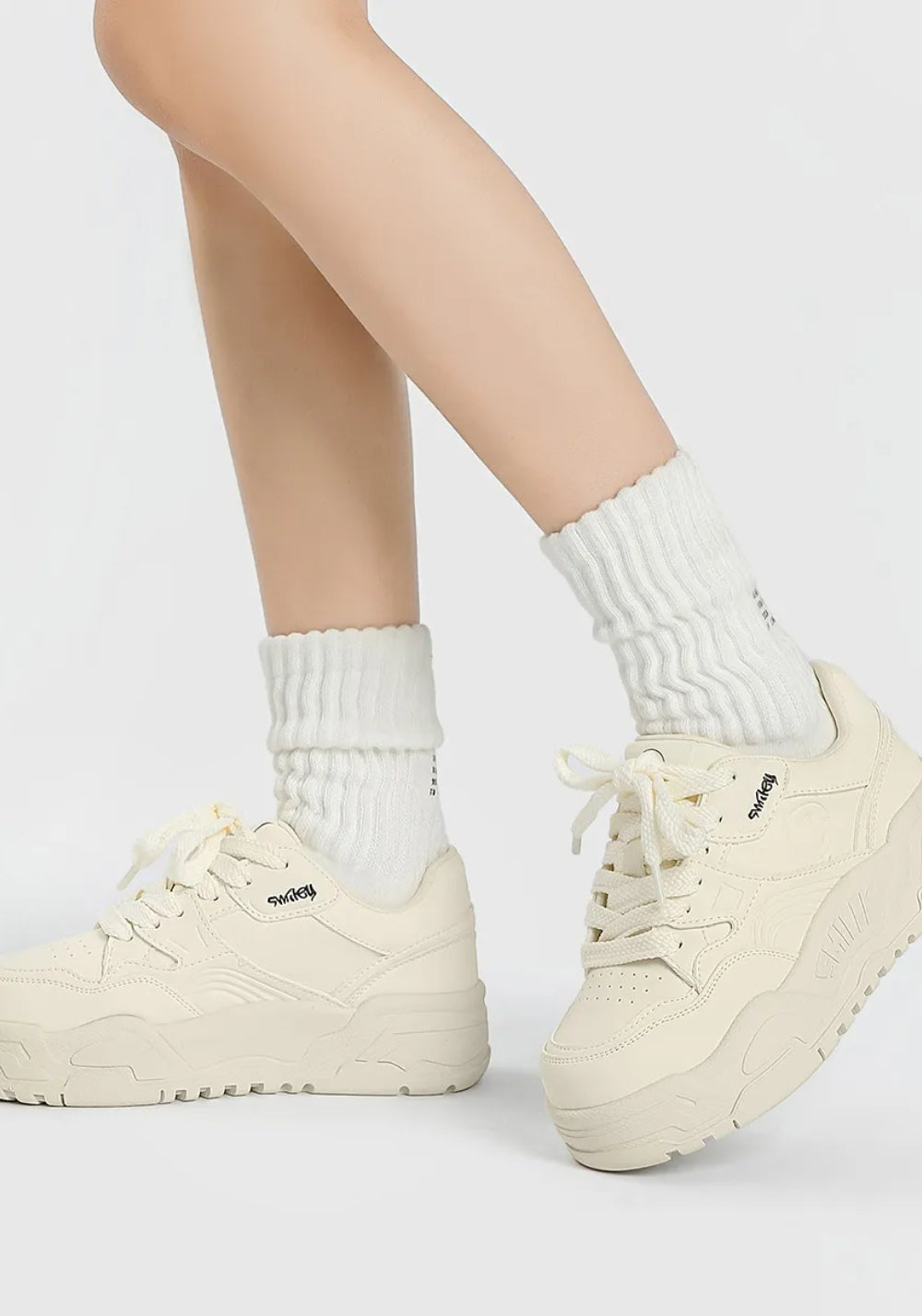 Black Retro Platform Skate Sneakers - Skipkicks