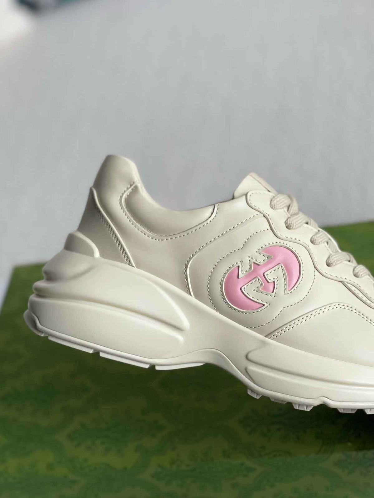 Gucci Rhyton Sneaker – Ivory Leather with Pink Interlocking G CUSTOM