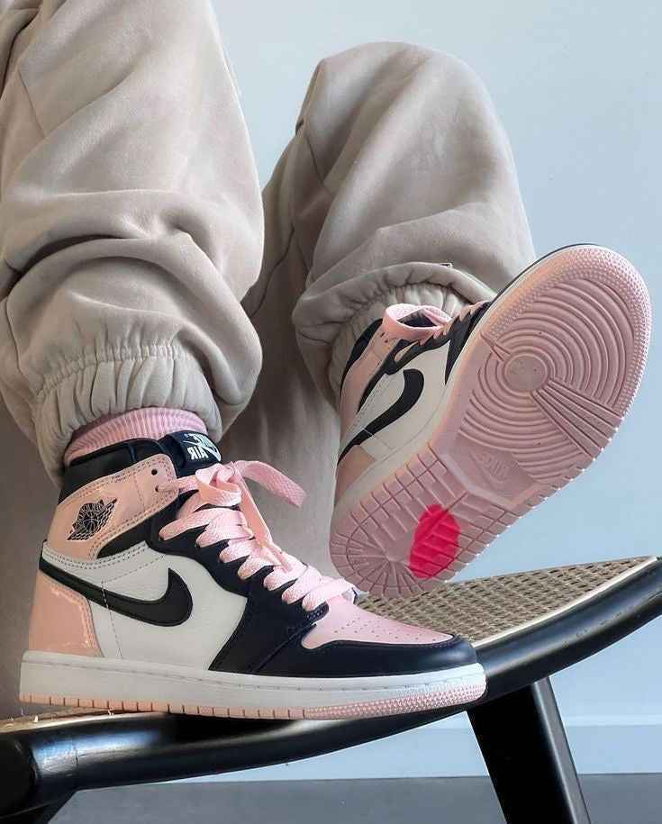 Air Jordan 1 Retro Bubble Gum High Wmns OG SE Sneakers