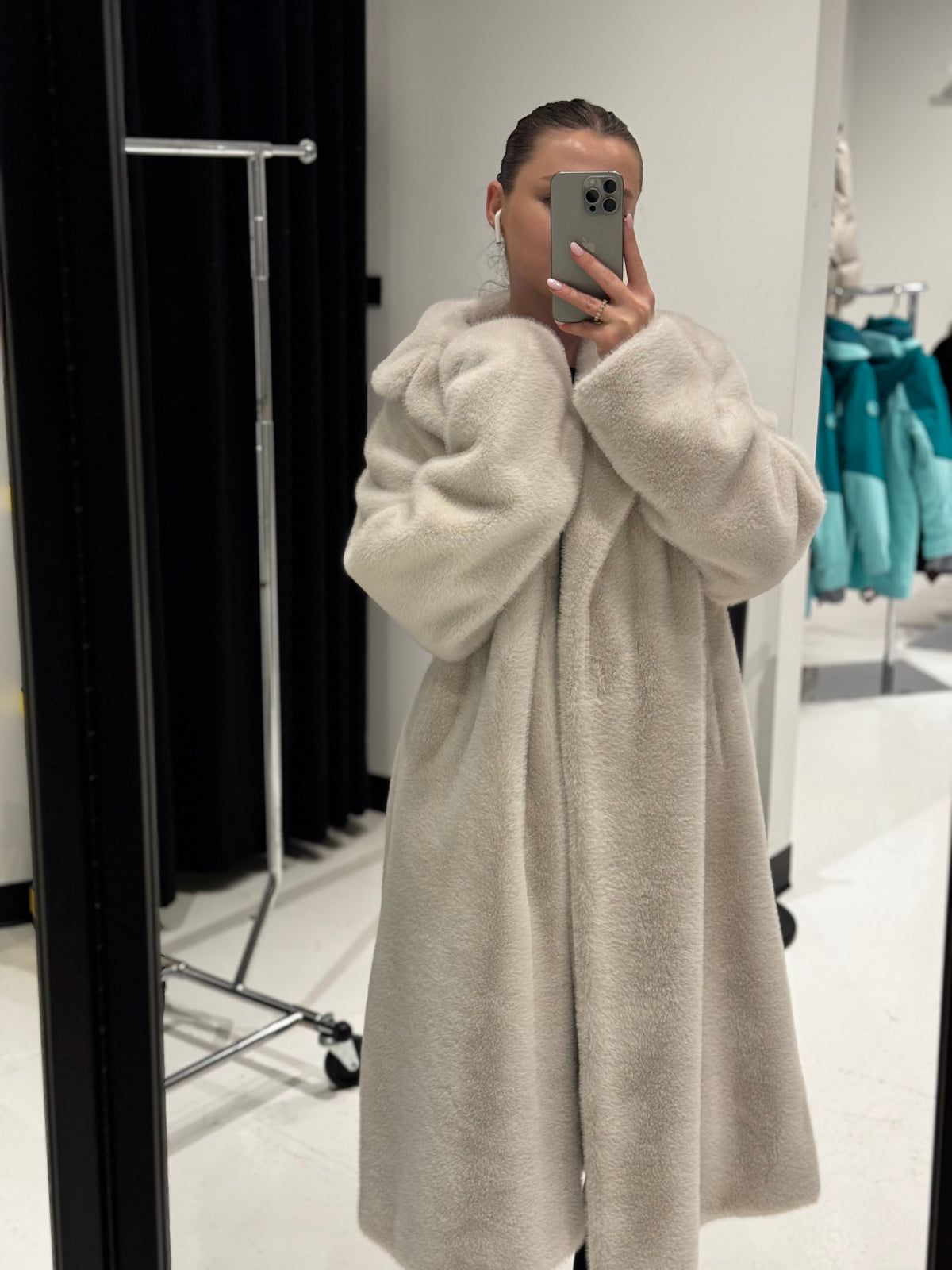 Eden Faux Mink Effect Fur Coat in Ivory