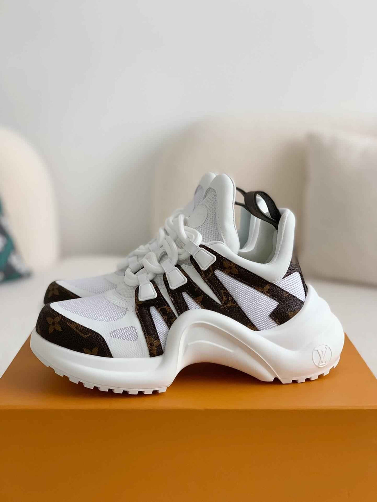 Louis Vuitton LV Archlight Sneaker – White Mesh & Monogram Canvas