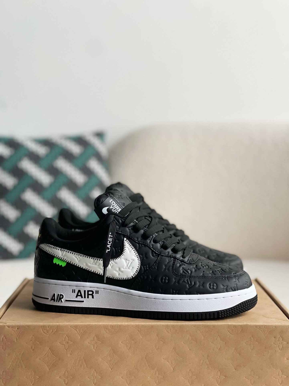 Air Force 1 Low – Black & White Monogram Leather