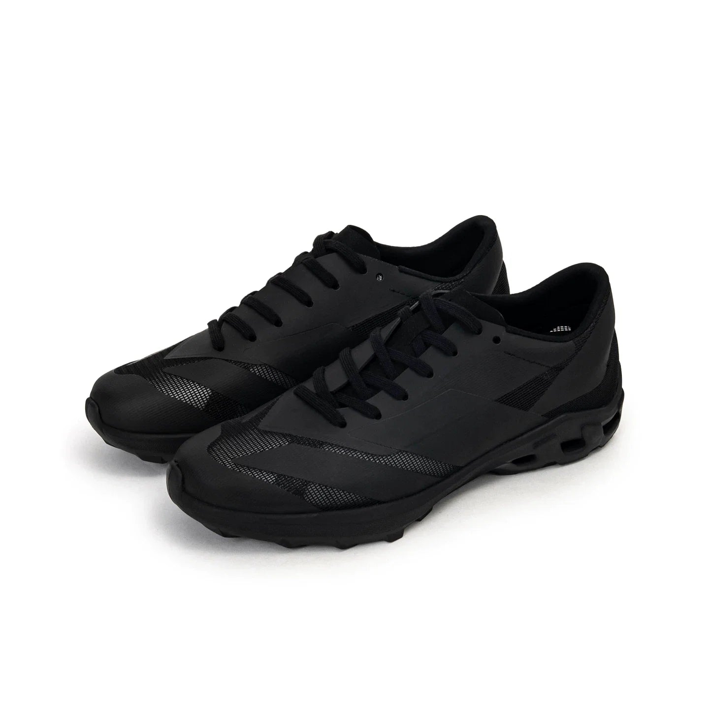 Shadowline Stealth Trail Sneakers - Skipkicks