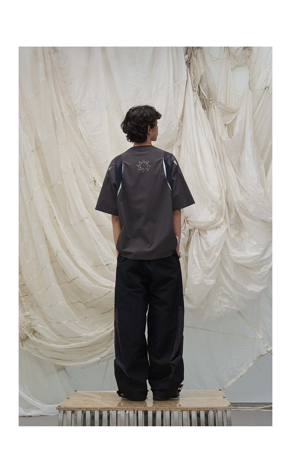 Panel Raglan Performance Tee