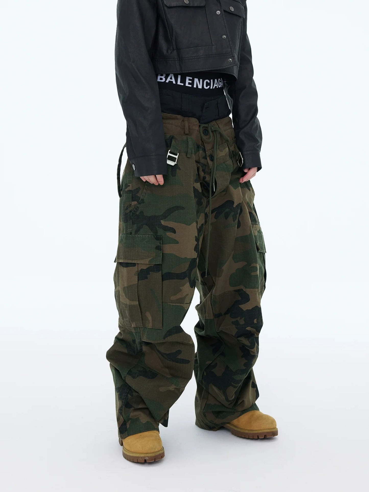 RogueDrift Mega Cargo Camos: Bold Utility Meets Comfort
