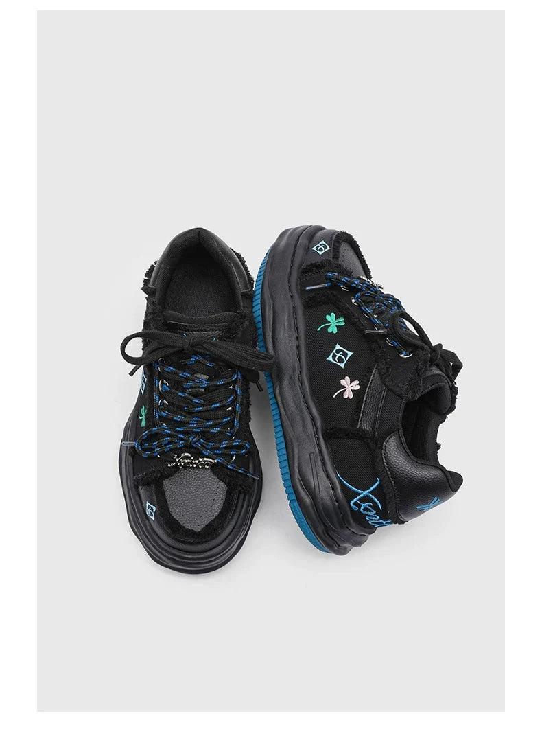 Distressed Embroidered Platform Sneakers - Skipkicks