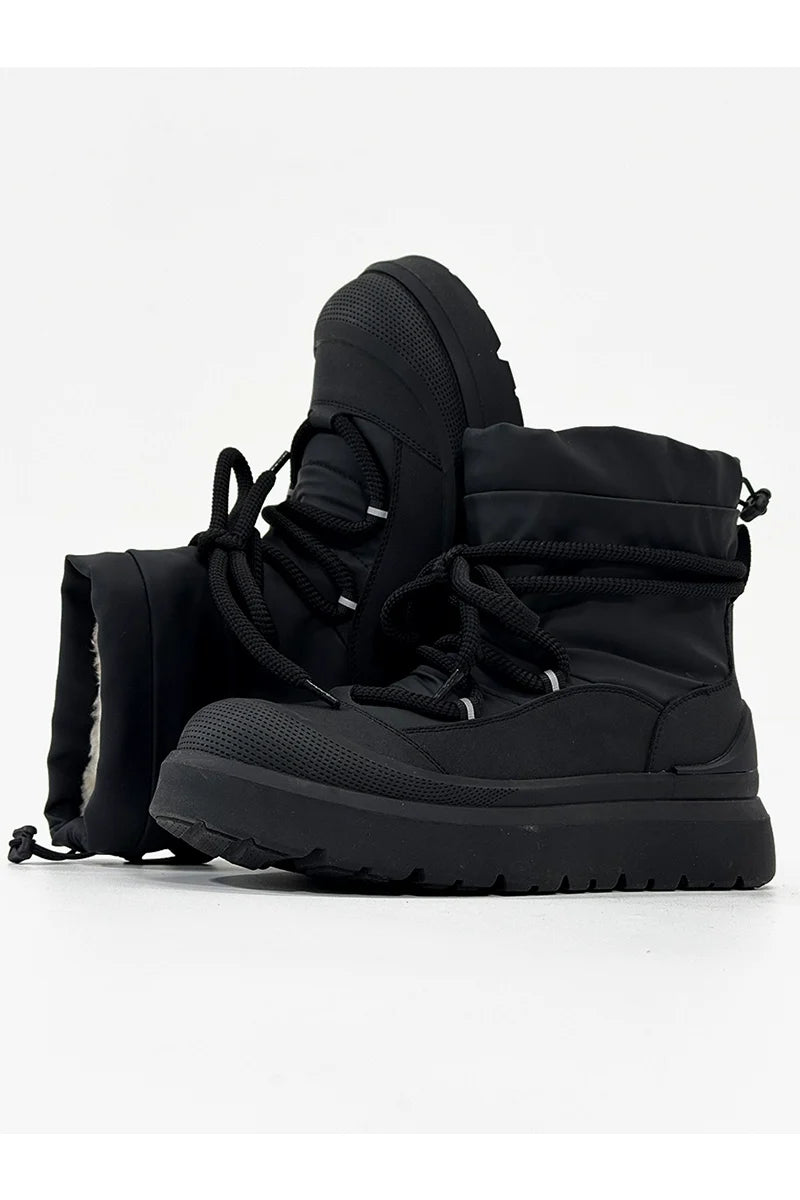 Black Winter Boots with Chunky Soles and Fleece Lining - Skipkicks