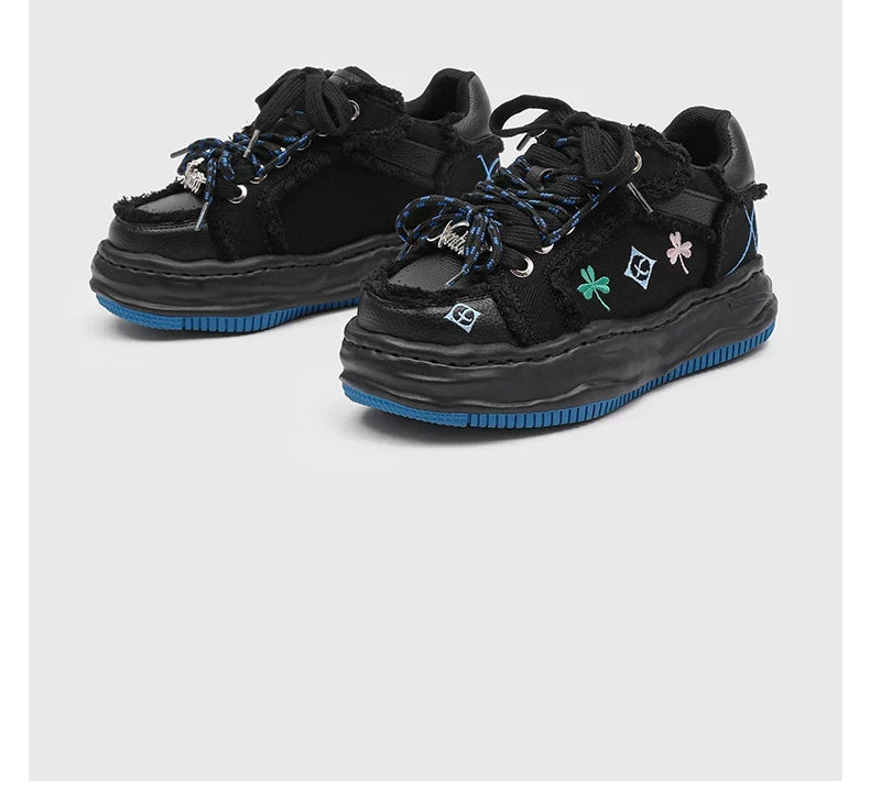 Distressed Embroidered Platform Sneakers - Skipkicks