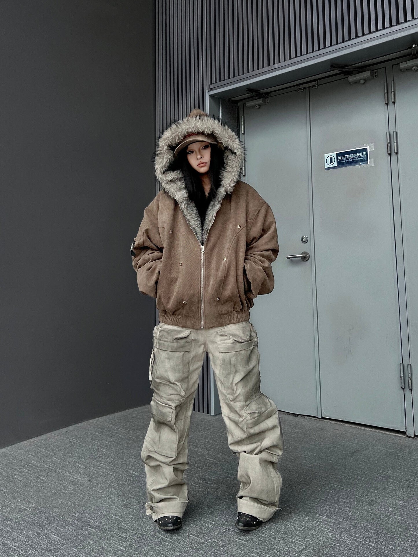 Men's Washed Multi-Pocket Wide-Leg Cargo Pants for Effortless Style