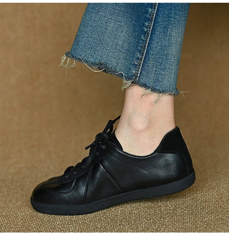 Midnight Urban Classic Sneakers - Skipkicks