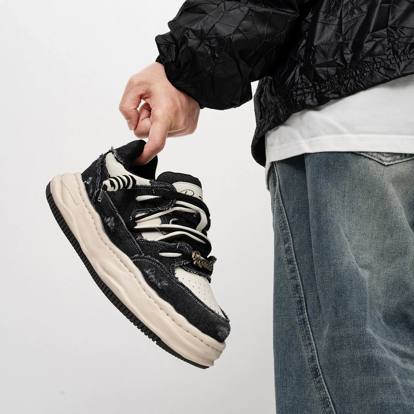 Frostbound Halo Lace Sneakers - Skipkicks