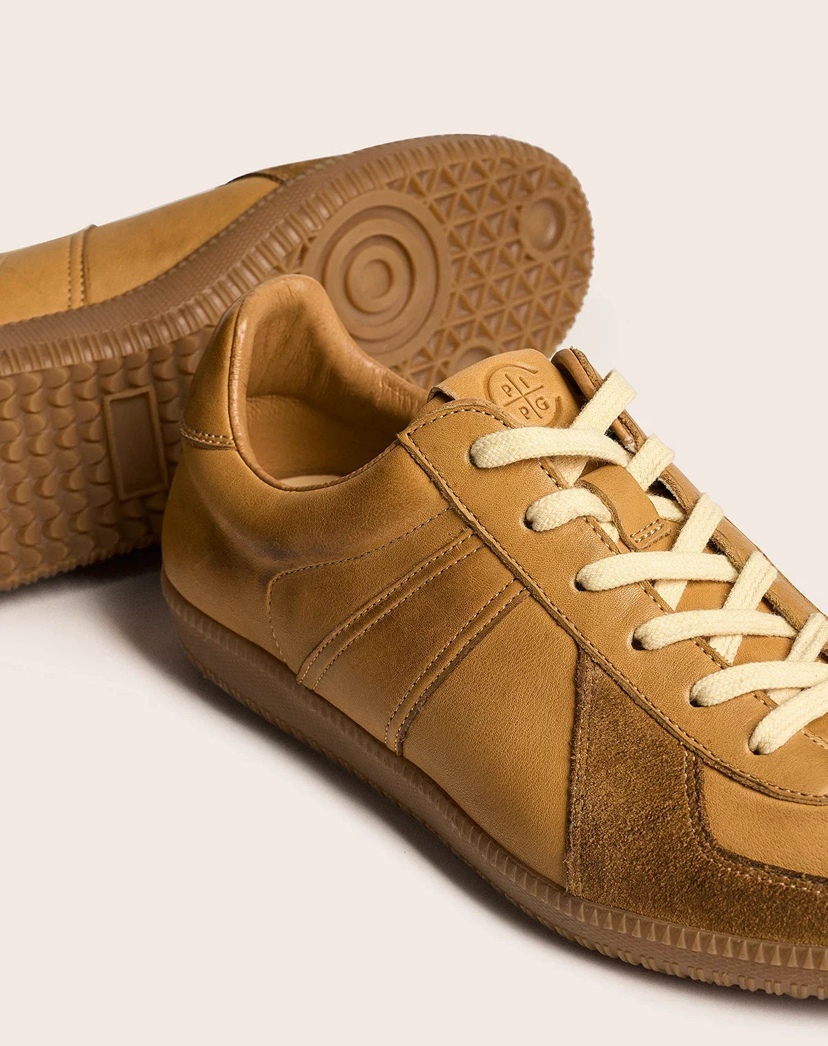 Artisan Heritage Sneakers - Skipkicks