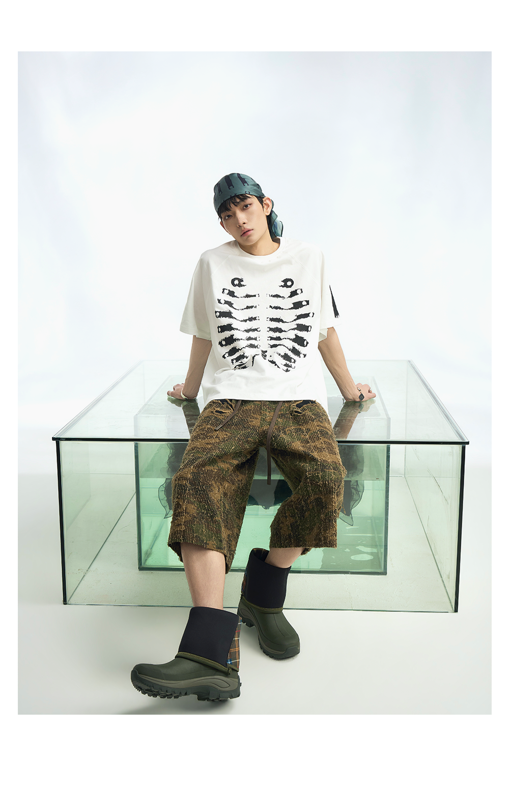 Skeleton Graphic Oversized Raglan T-Shirt