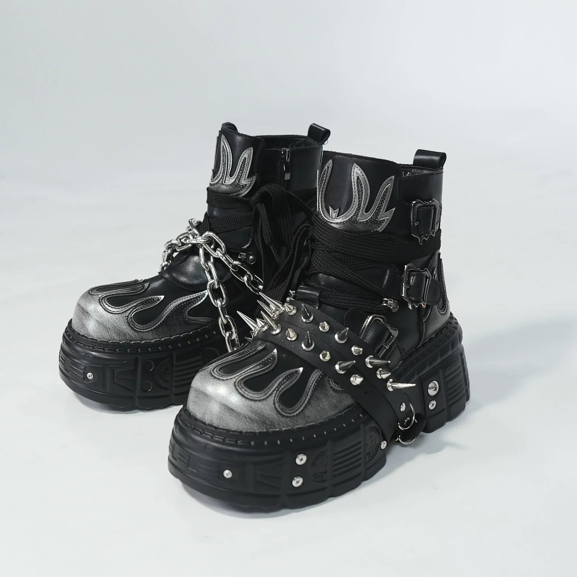 Black Chain-Spike Platform Boots - Skipkicks